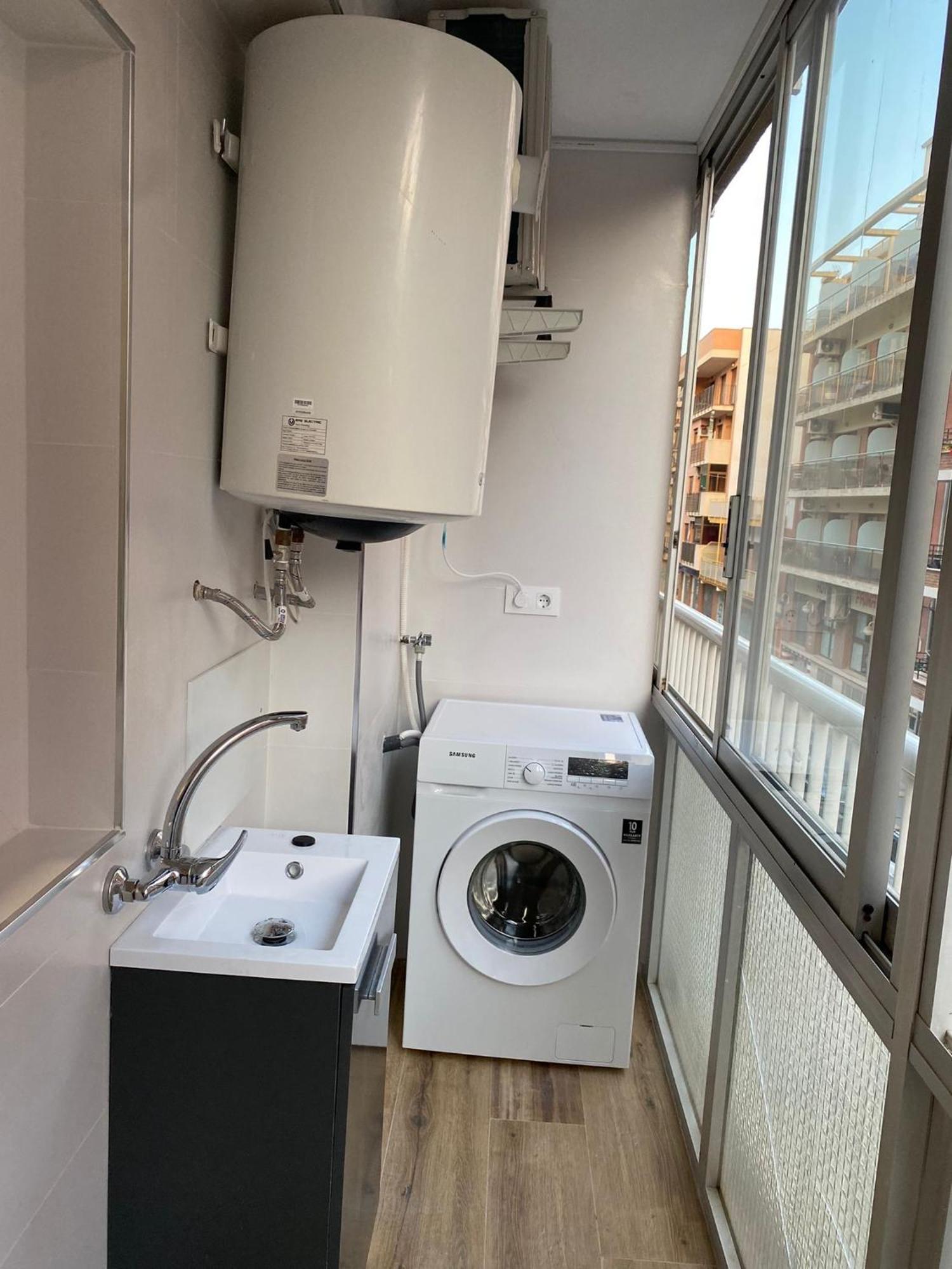Solymar Poniente Apartamento Recien Reformado A 3 Min De Playa Poniente Y Del Centro Parking Opcional Benidorm Zewnętrze zdjęcie